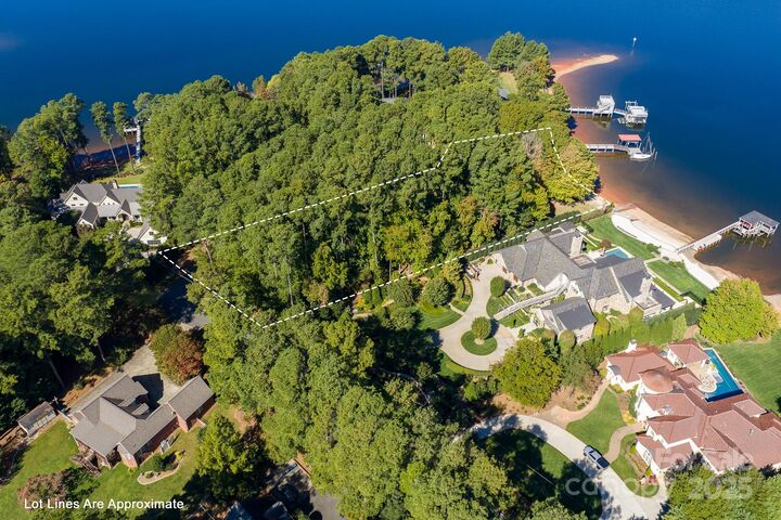 Property Photo: 17005 Belle Isle Drive NC 28031