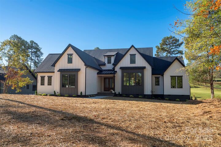 Property Photo:  260 Broken Arrow Drive  NC 28677 