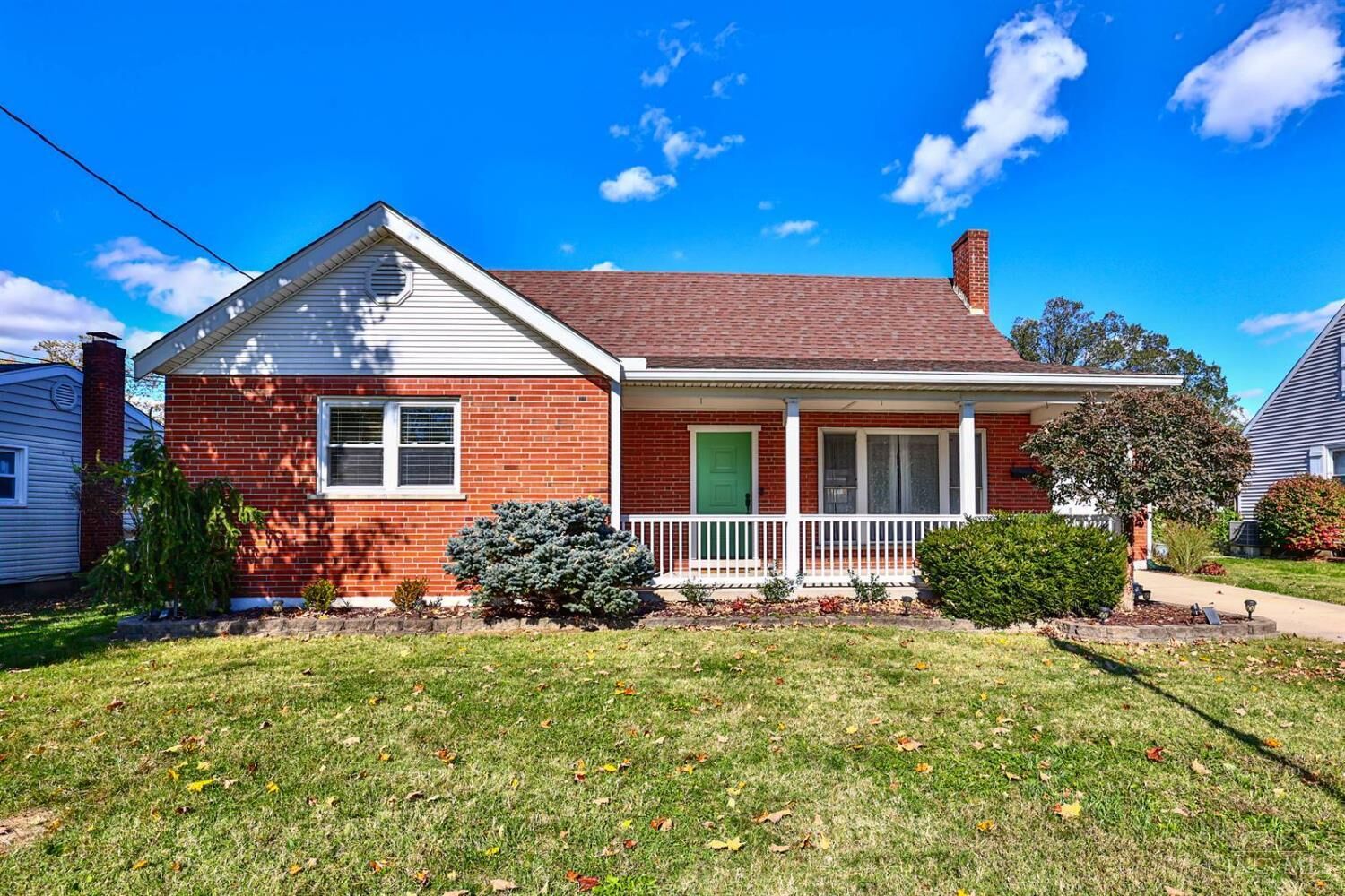 Property Photo:  301 Constance Place  OH 45030