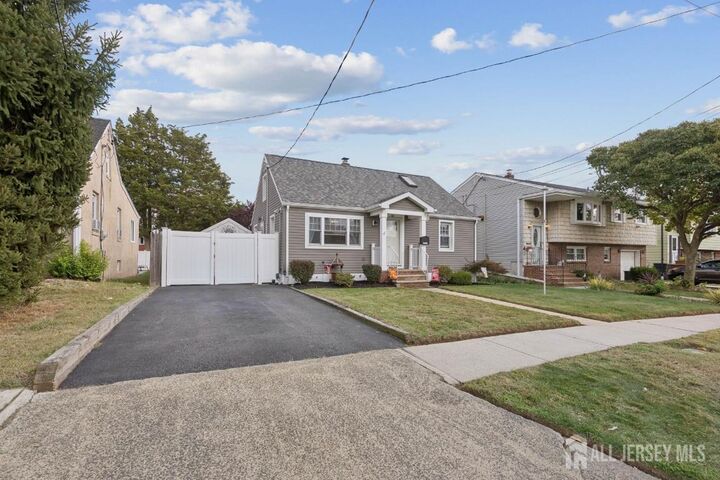 Property Photo:  40 Dorothy Street  NJ 07008