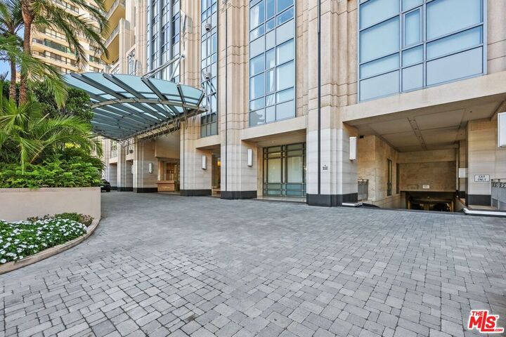 Property Photo:  10800 Wilshire Blvd  CA 90024