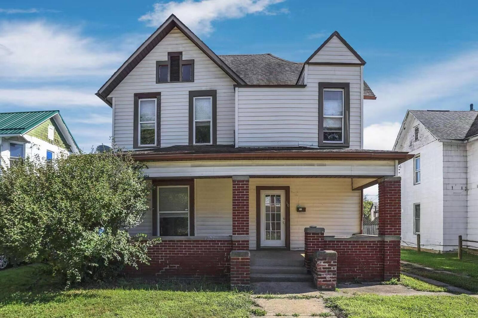 Property Photo:  60 Dewey Avenue  OH 43055