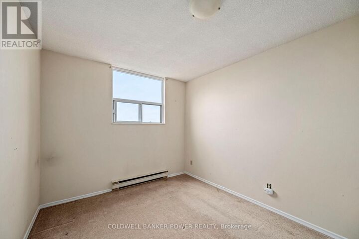 Property Photo:  1105 Jalna Boulevard 1105  ON N6E 2S9