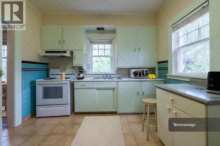 Property Photo:  720 St. Paul Street  BC V2C 2K4