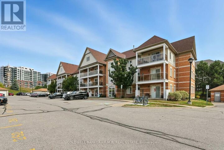 Property Photo:  124 Aspen Springs Drive 310  ON L1C 0G8