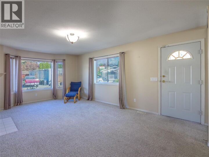 Photo de la propriété:  670 McCurdy Road 4  BC V1X 2P5 