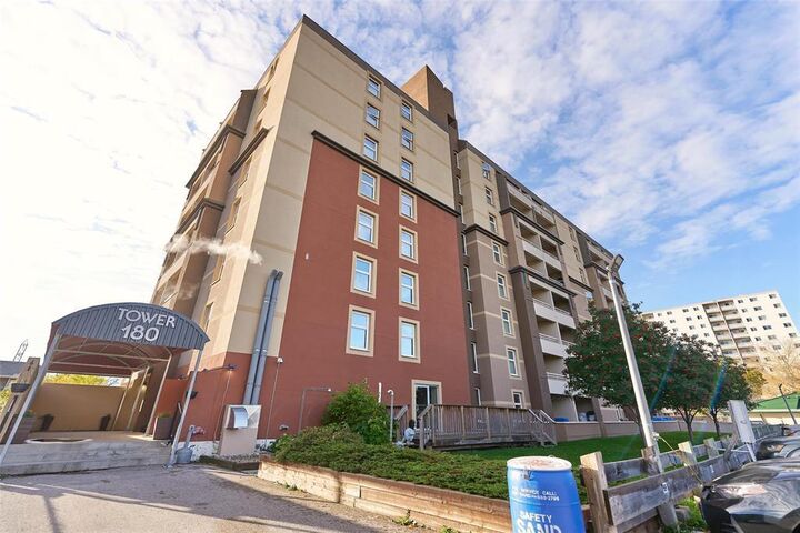 180 Beliveau Road  Winnipeg MB R2M 1T1 photo