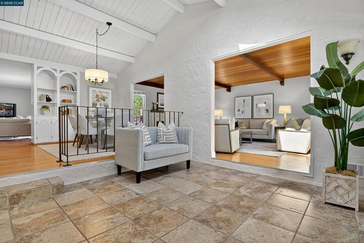 Property Photo:  24 Alden Ct  CA 94598