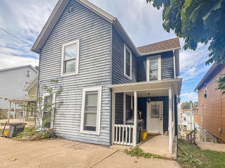 603 Arlington Street  Dubuque IA 52001 photo