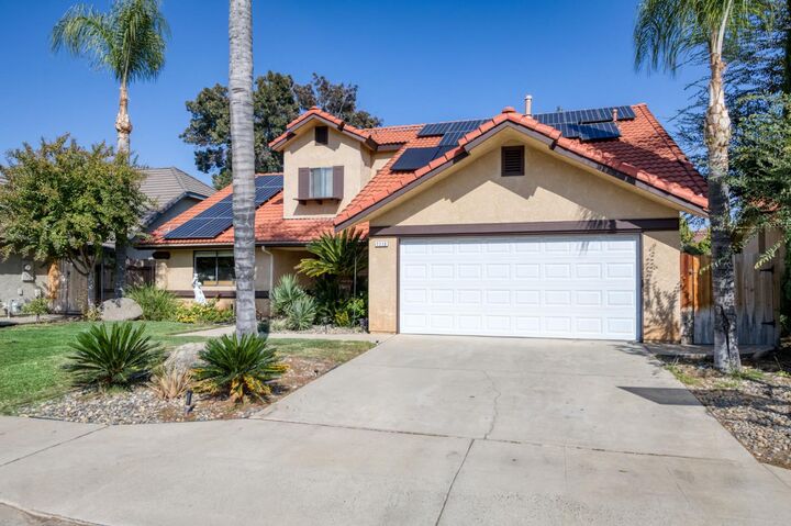 Property Photo:  2210 E Jon Drive  CA 93720