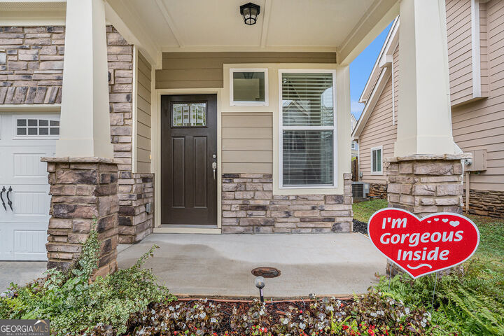 Property Photo:  466 Best Friends Turn Alley  GA 30252