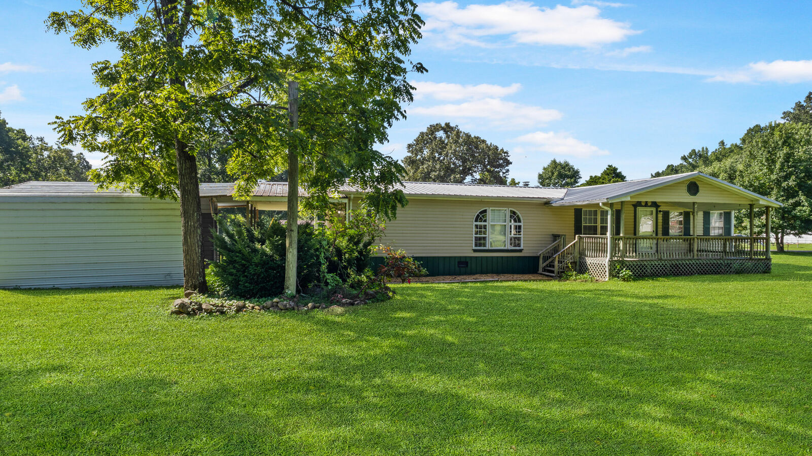 Property Photo:  844 Cartwright Loop  TN 37397 