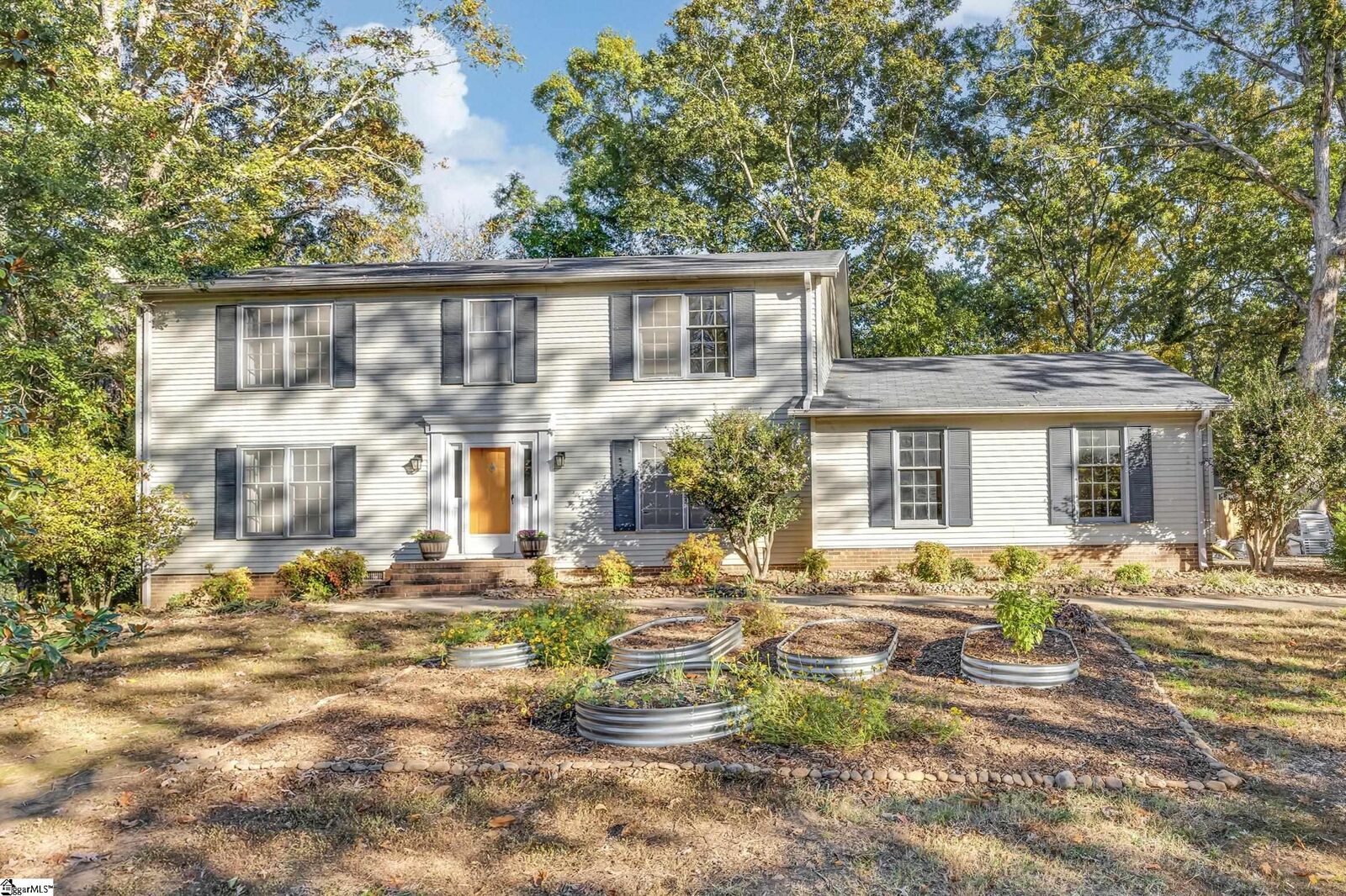 Property Photo:  5 Edwards Mill Court  SC 29687