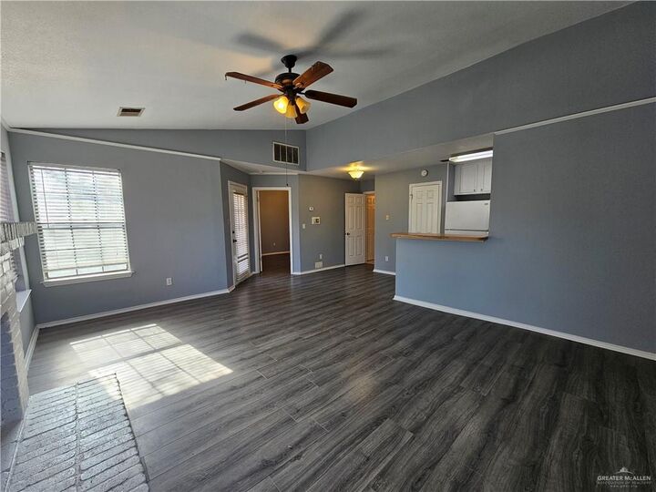 Property Photo:  4803 Hamilton Wolfe Road 106  TX 78229 