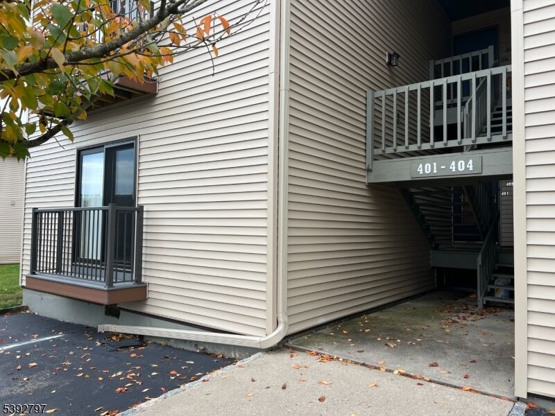 Property Photo: 401 Spruce Hills Dr NJ 08826