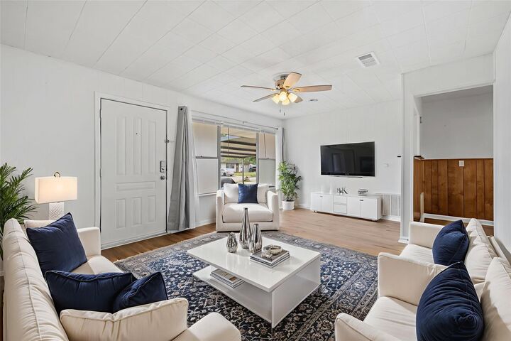 Property Photo:  1109 Pauline Avenue  TX 77502