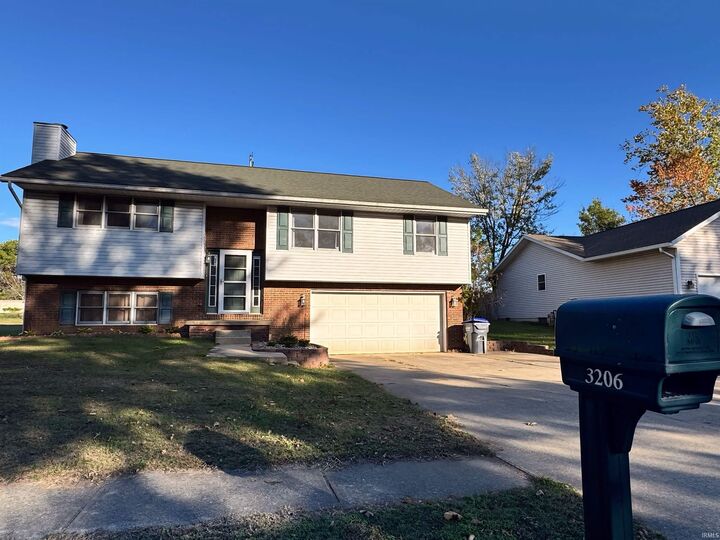 3206 W Woodhaven Drive  Bloomington IN 47403 photo