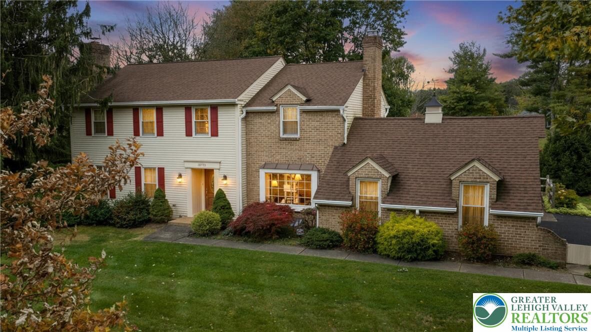 Property Photo:  2570 Millbrook Drive  PA 18049 