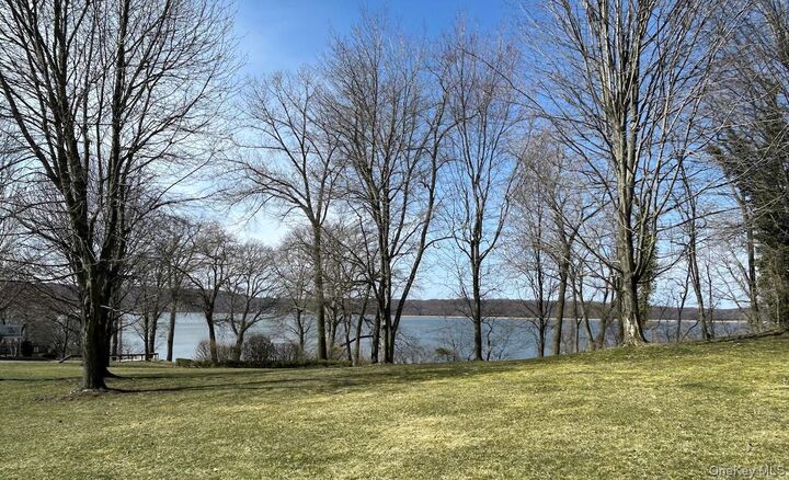 Property Photo:  66 Landing Drive  NY 10522