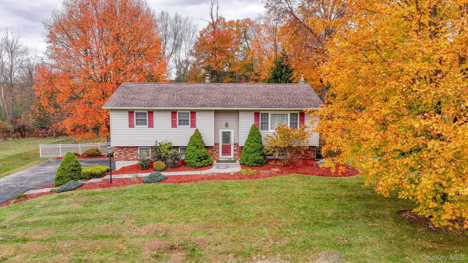 Property Photo:  23 Maureen Drive  NY 10940