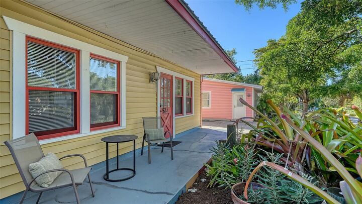Property Photo: 521 &Amp 523 Ohio Place FL 34236