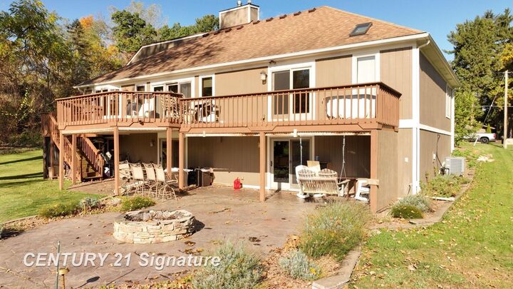 Property Photo: 7335 Surfwood Drive MI 48430