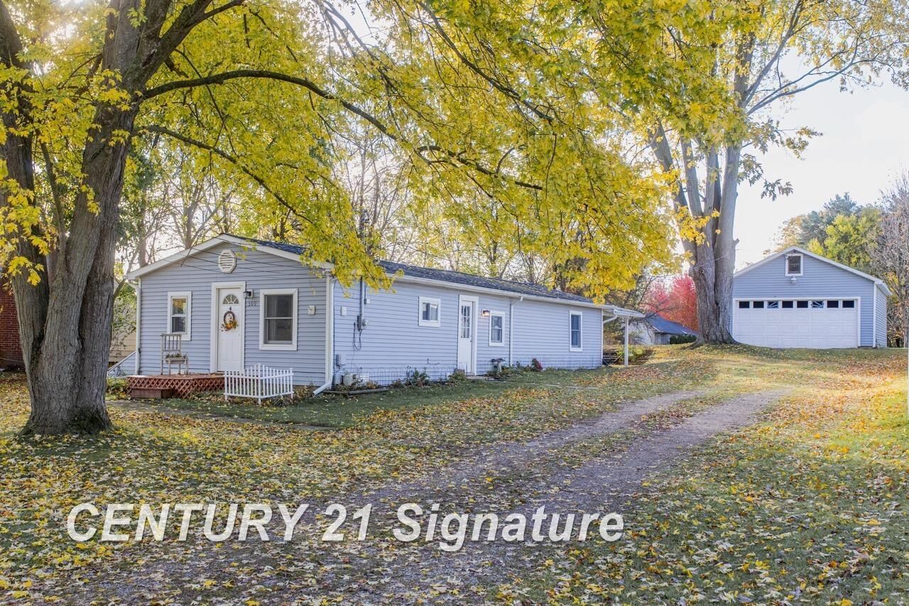 Property Photo: 309 Arthur Street MI 48433