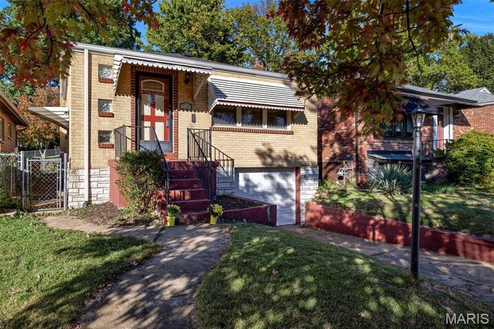 7729 Kenridge Lane  St Louis MO 63119 photo