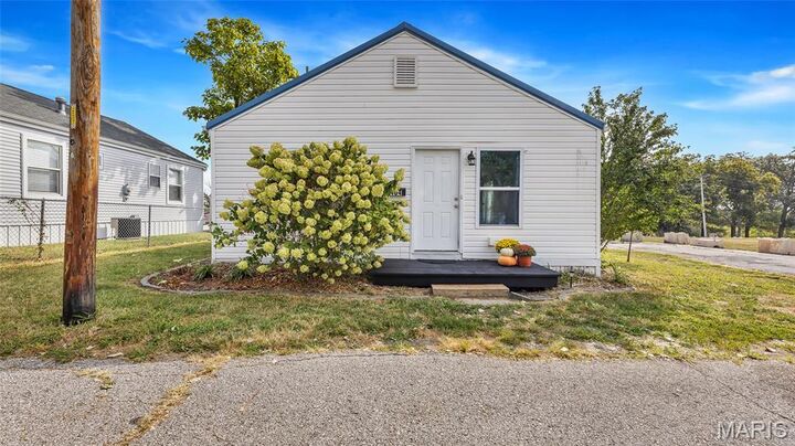 404 Howard Drive  Wentzville MO 63385 photo