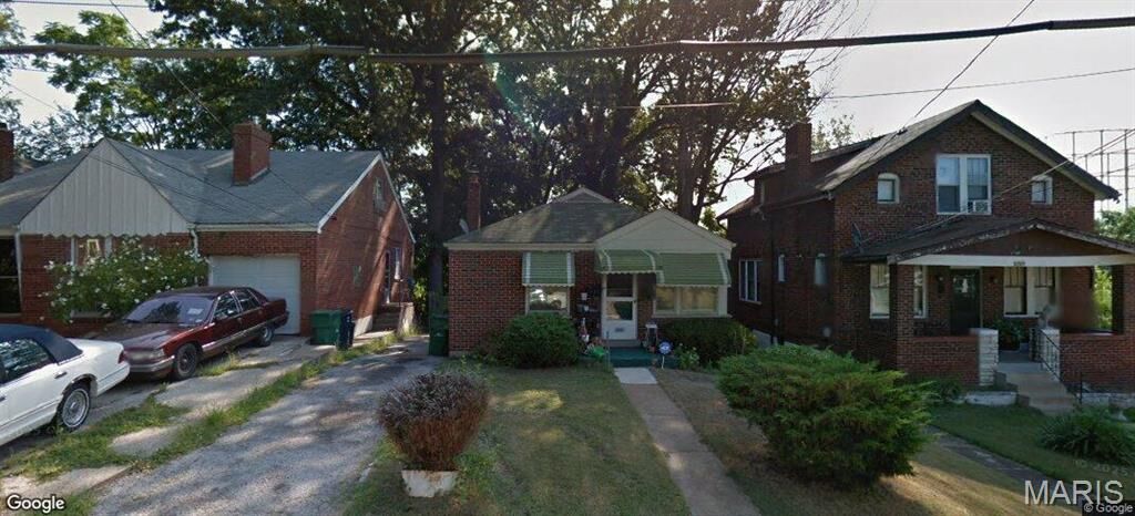 Property Photo:  6209 Creston Avenue 1/2  MO 63121 
