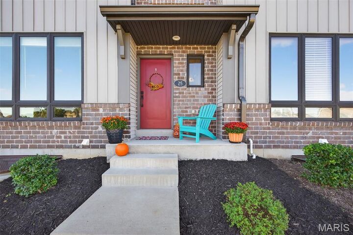 Property Photo: 25 Aubrey Place MO 63303