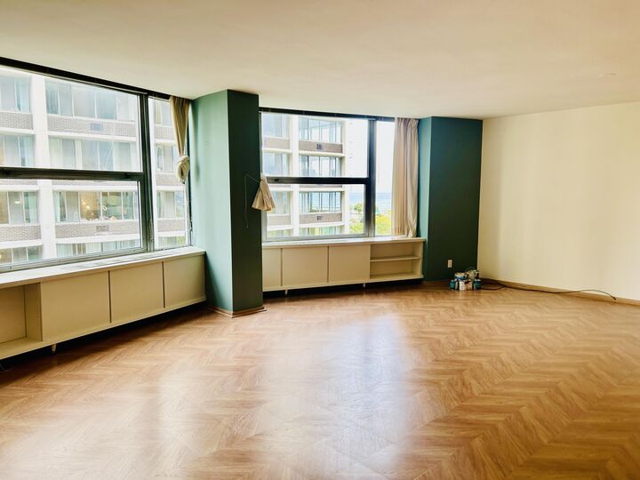 Property Photo: 1610 N Prospect Ave 504 WI 53202