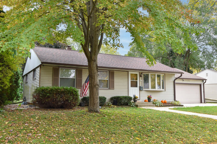 6611 W Burdick Ave  Milwaukee WI 53219 photo