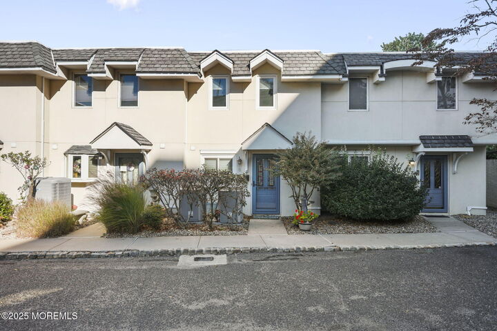 Property Photo:  130 Bodman Place 8  NJ 07701