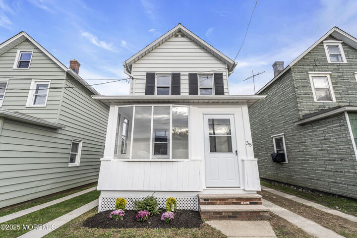 Property Photo:  35 Willett Avenue  NJ 08882