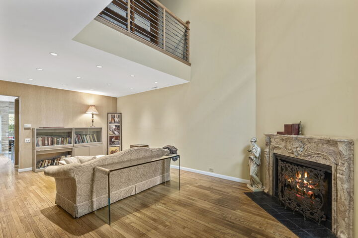 Property Photo:  5400 S Hyde Park Boulevard 7A  IL 60615 