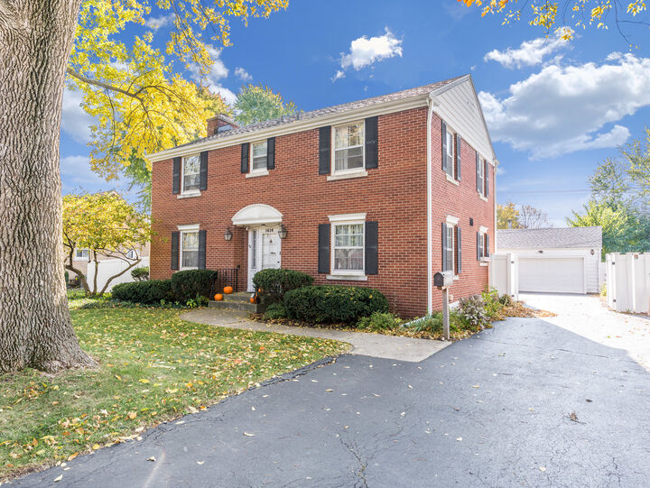 Property Photo:  1416 West Acres Road  IL 60435 