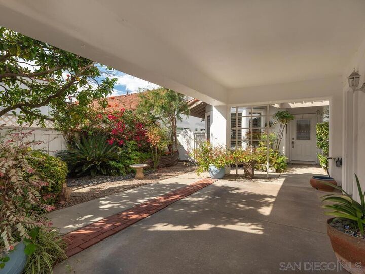 Property Photo:  4671 Barcelona Way  CA 92056 