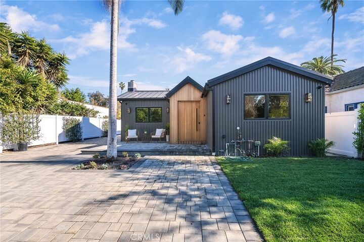 Property Photo:  622 N La Jolla Avenue  CA 90048 