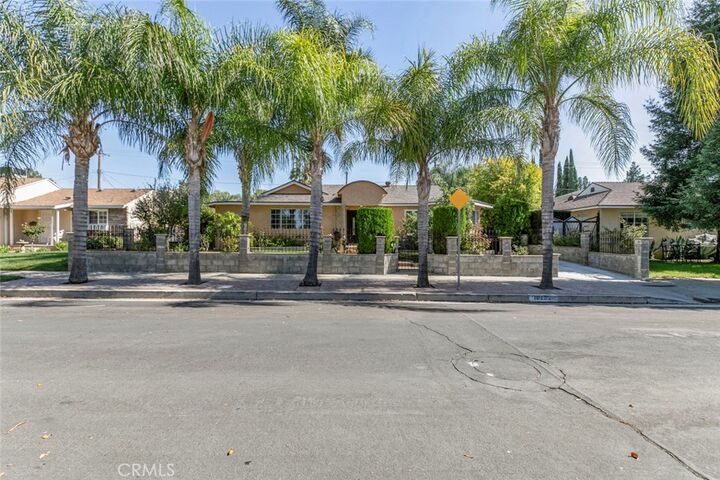Property Photo:  10752 Gerald Avenue  CA 91344