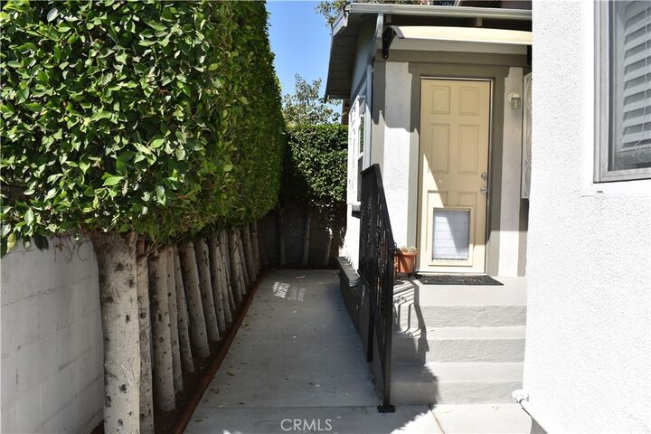 Property Photo:  551 W Avenue 26  CA 90065 