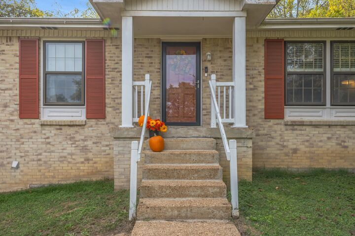 Property Photo:  3272 Niagara Ct  TN 37214