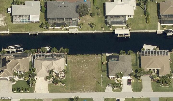 Property Photo:  1709 SW 43rd Terrace  FL 33914 