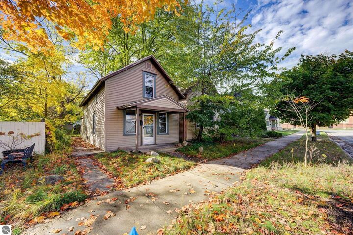 Property Photo:  617 Second Street  MI 49684 