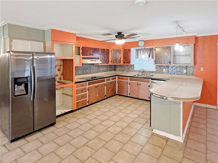 Property Photo:  1923 Destin Street  LA 70448