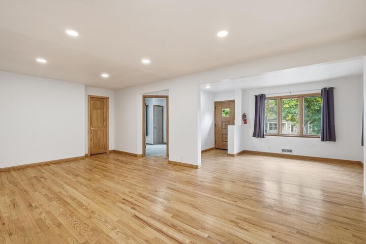 Property Photo: 3024 Knox Avenue S MN 55408