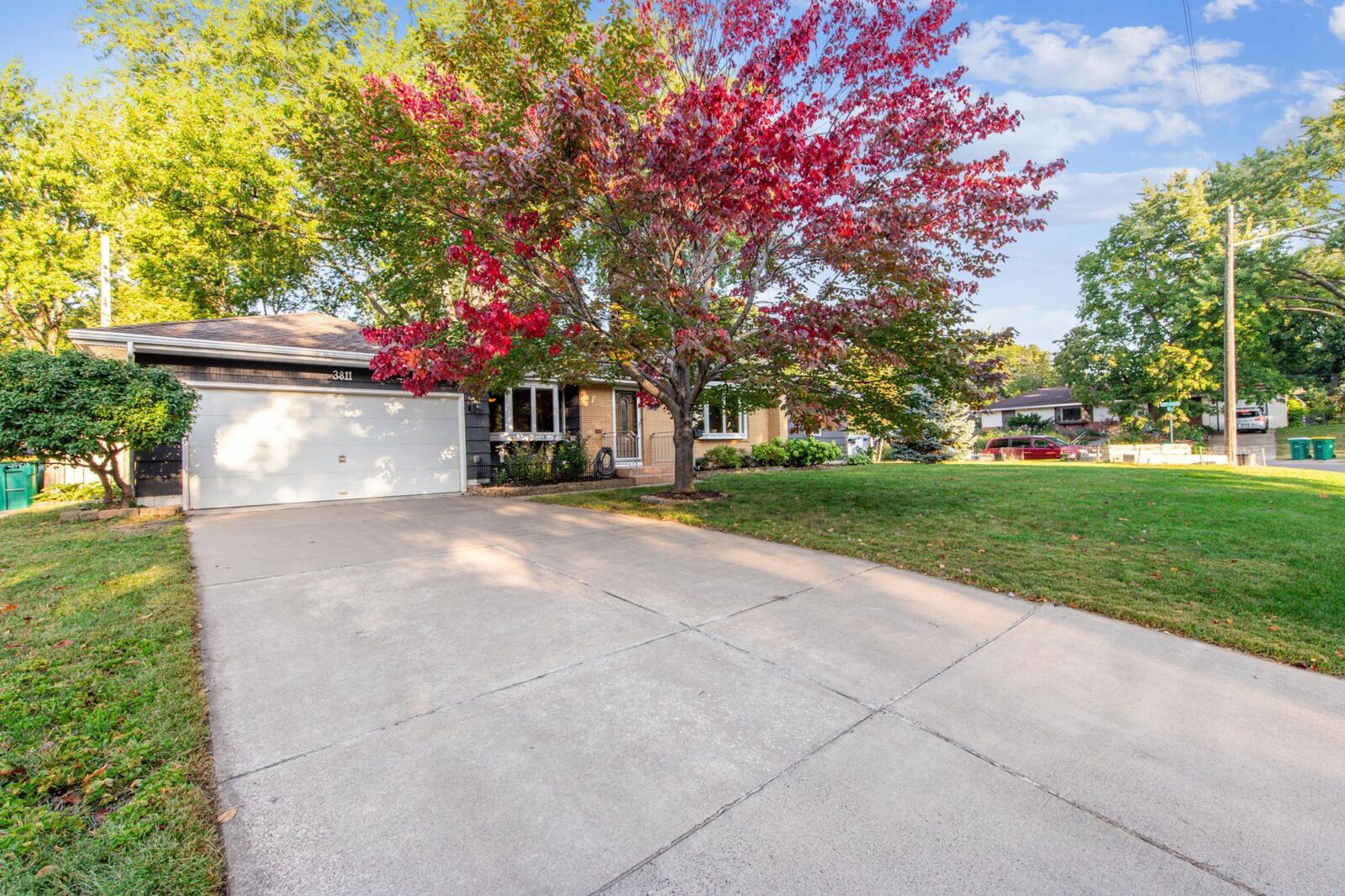 Property Photo:  3811 Idaho Avenue N  MN 55427 