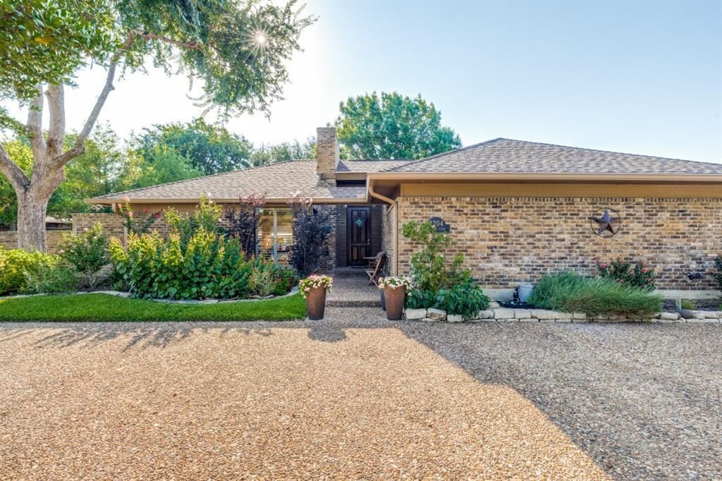 Property Photo:  2204 Bridge View Lane  TX 75093