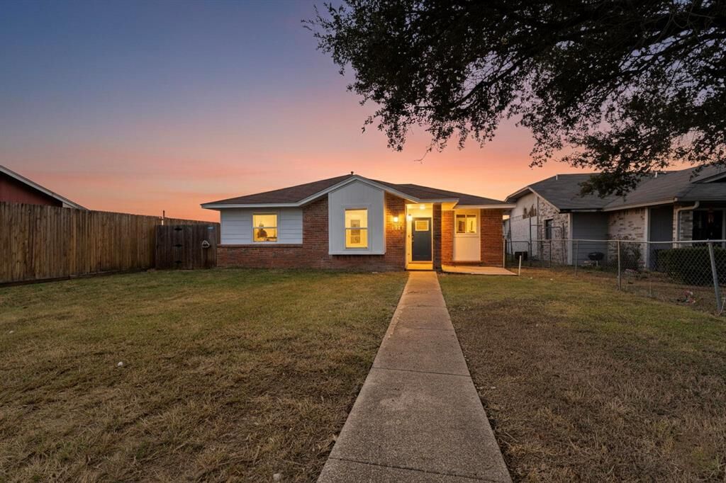 Property Photo:  13308 Kempwood Lane  TX 75253