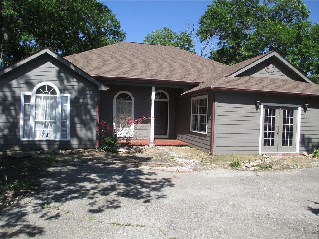 Property Photo: 166 Holiday Island Drive AR 72631